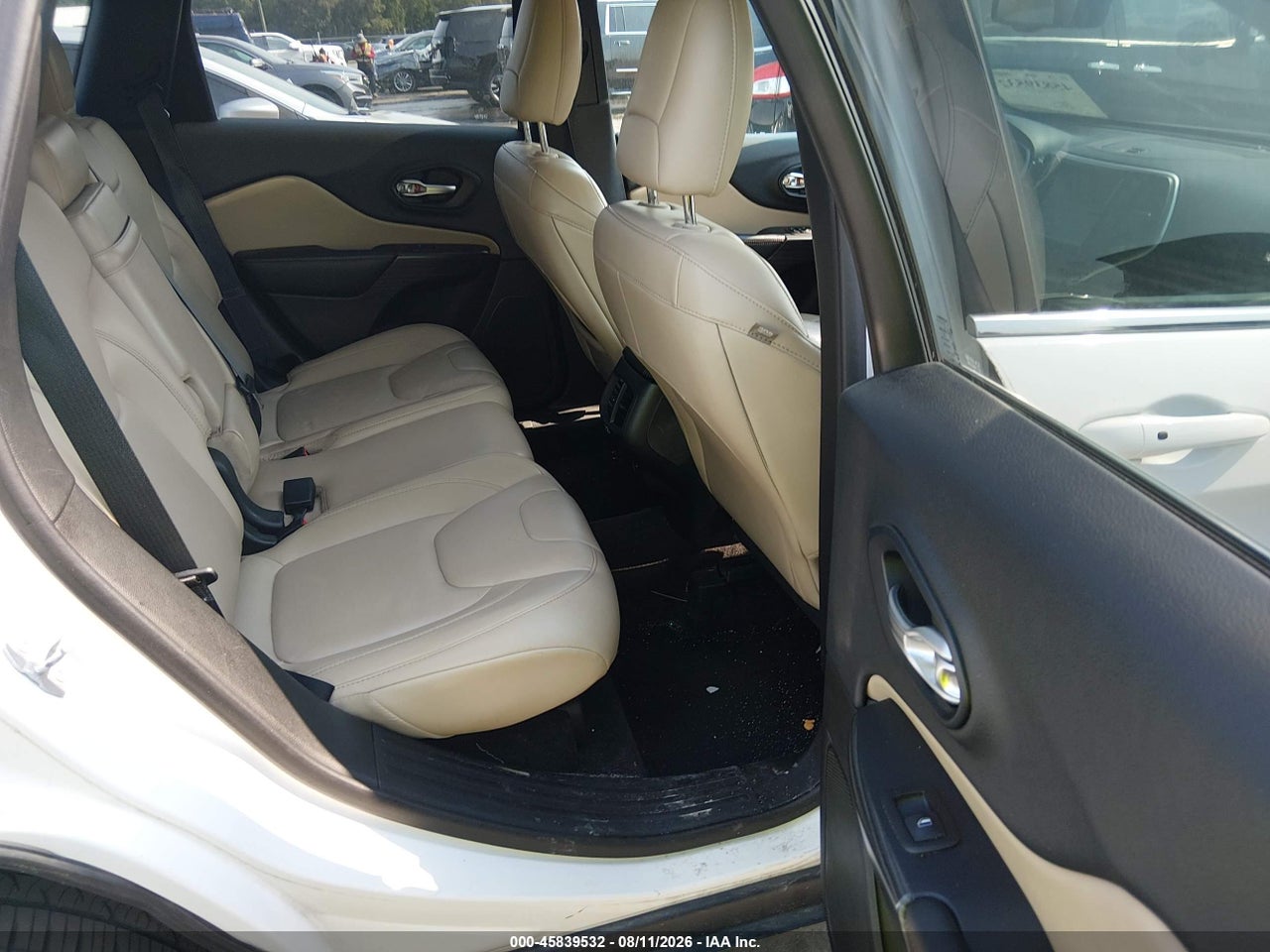 2015 JEEP CHEROKEE LIMITED · 8/11