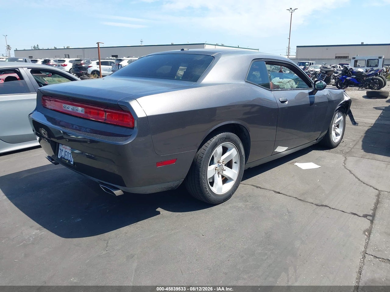 2013 DODGE CHALLENGER SXT · 4/11