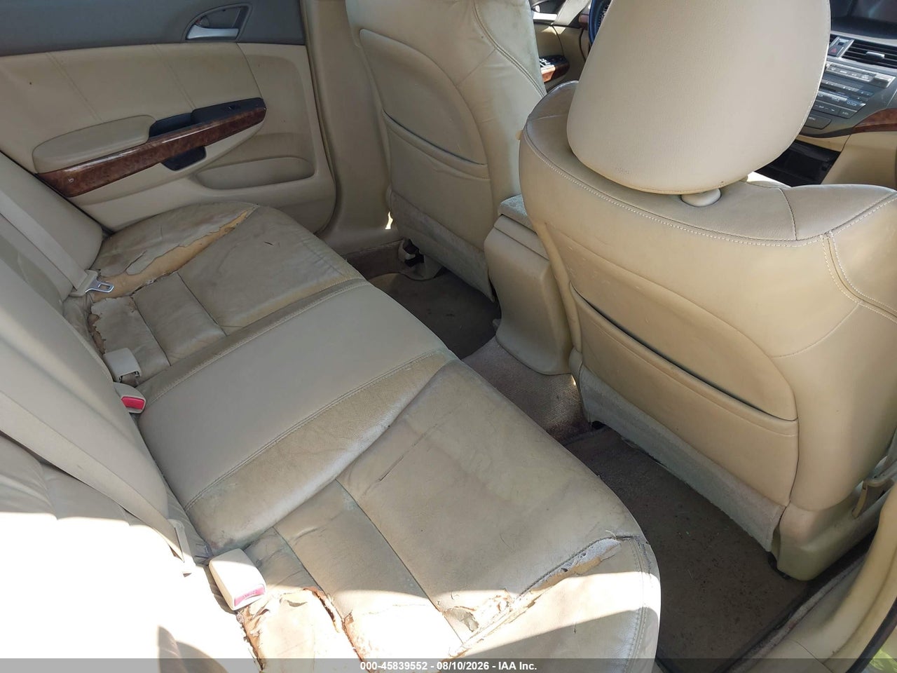 1HGCP36879A****** · 2009 HONDA ACCORD 3.5 EX-L · 8/11