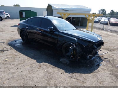 JN1EV7AR8JM****** · 2018 INFINITI Q50 3.0T LUXE