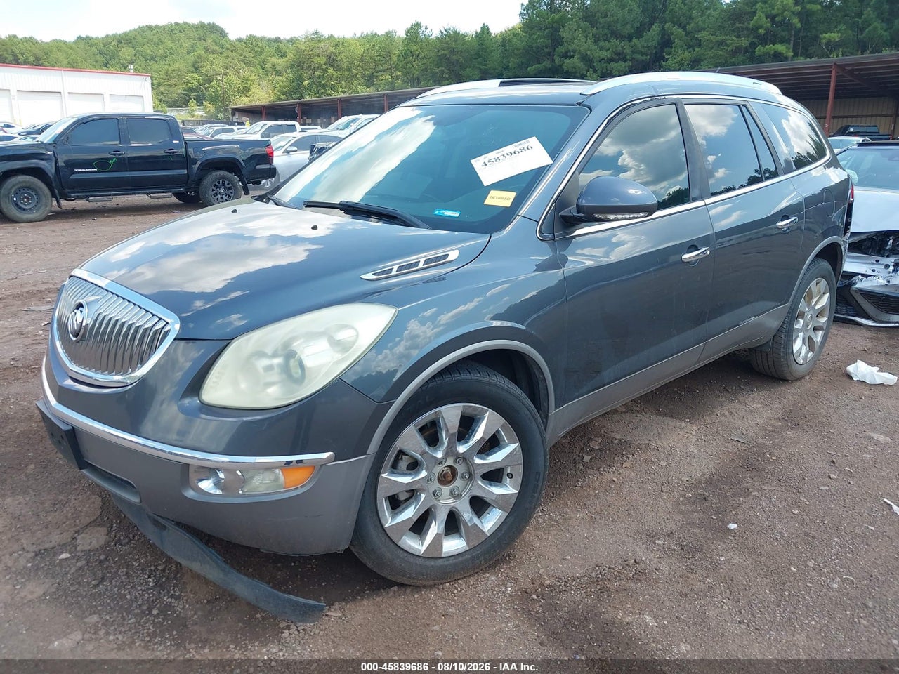 2011 BUICK ENCLAVE 2XL · 2/11