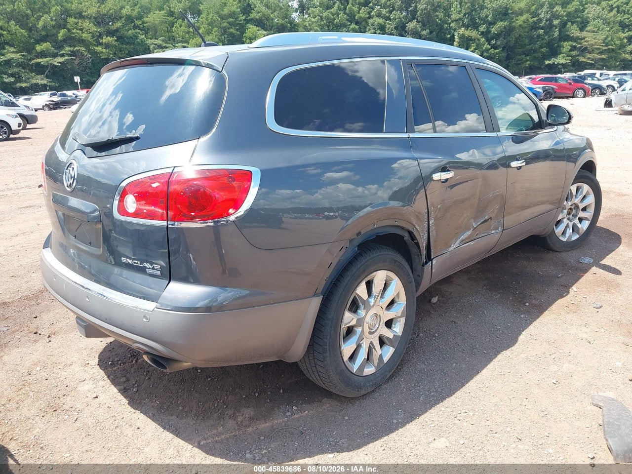 2011 BUICK ENCLAVE 2XL · 4/11