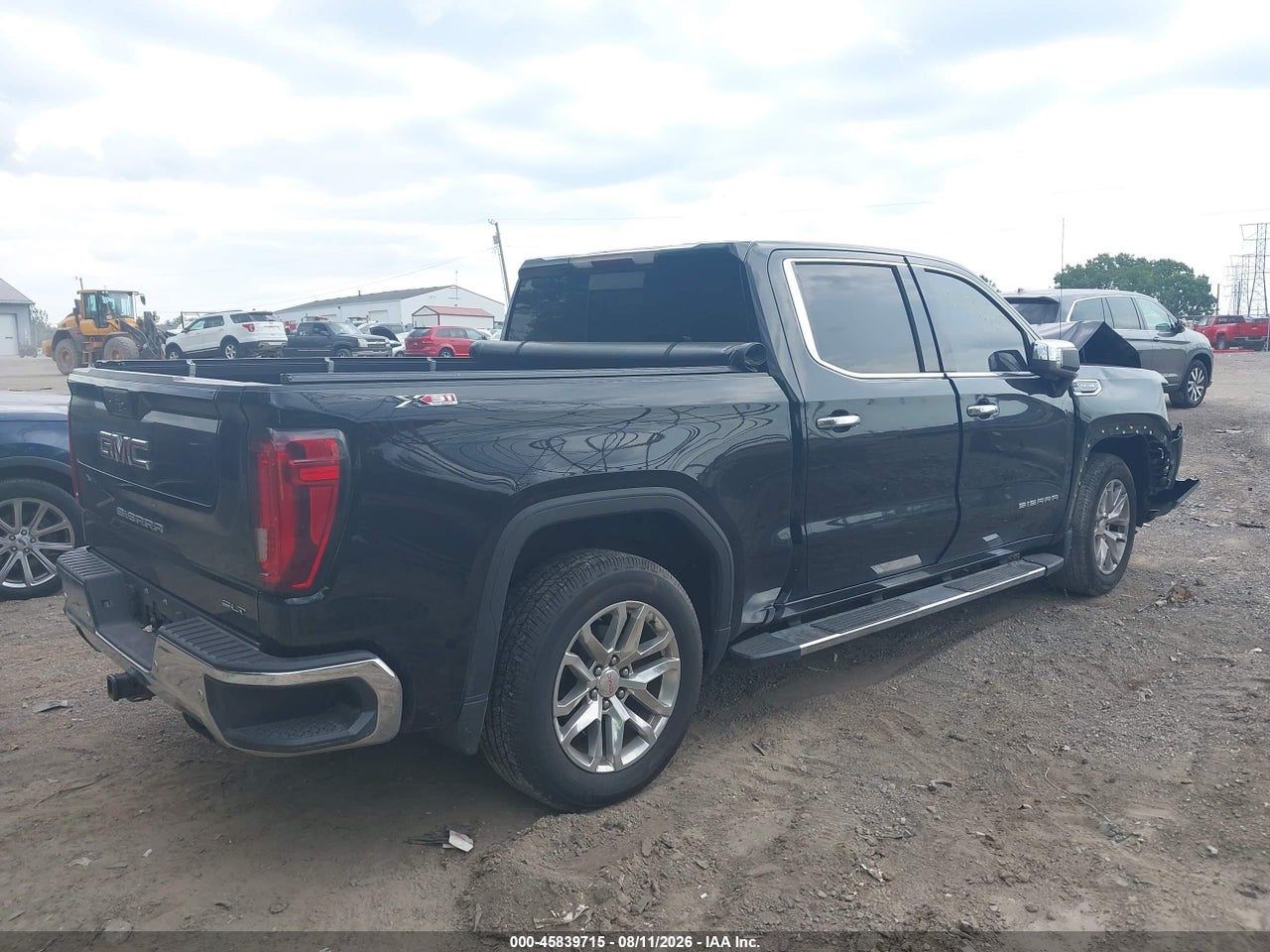 2020 GMC SIERRA 1500 4WD  SHORT BOX SLT · 4/10