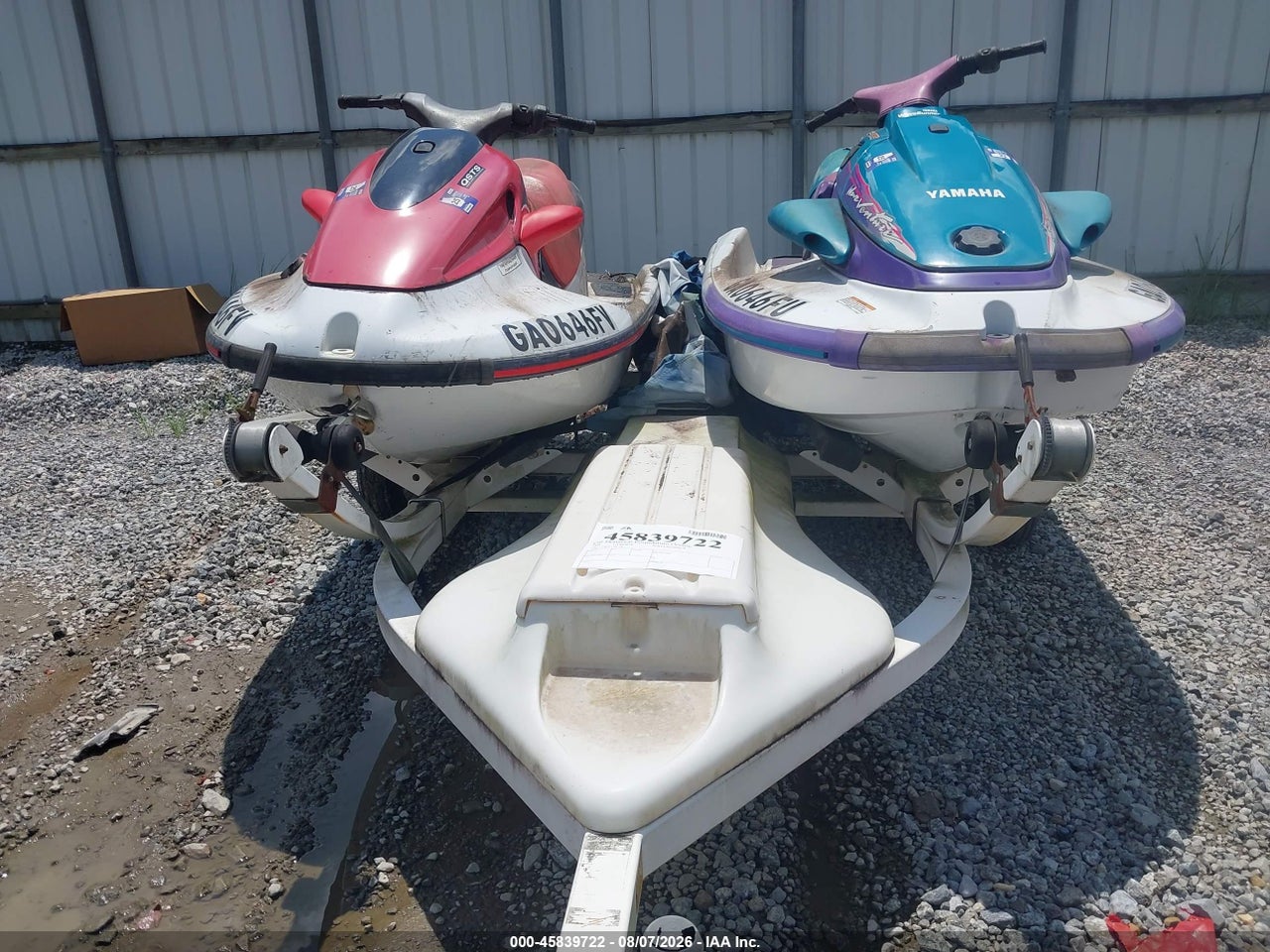 1998 YAMAHA WAVERUNNER · 6/10