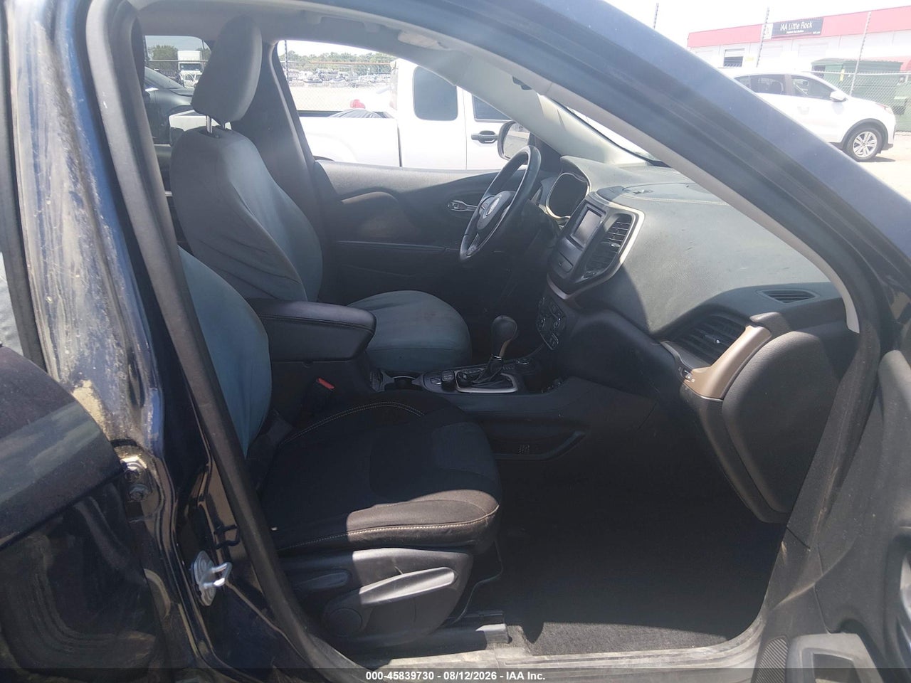 2015 JEEP CHEROKEE LATITUDE · 5/11