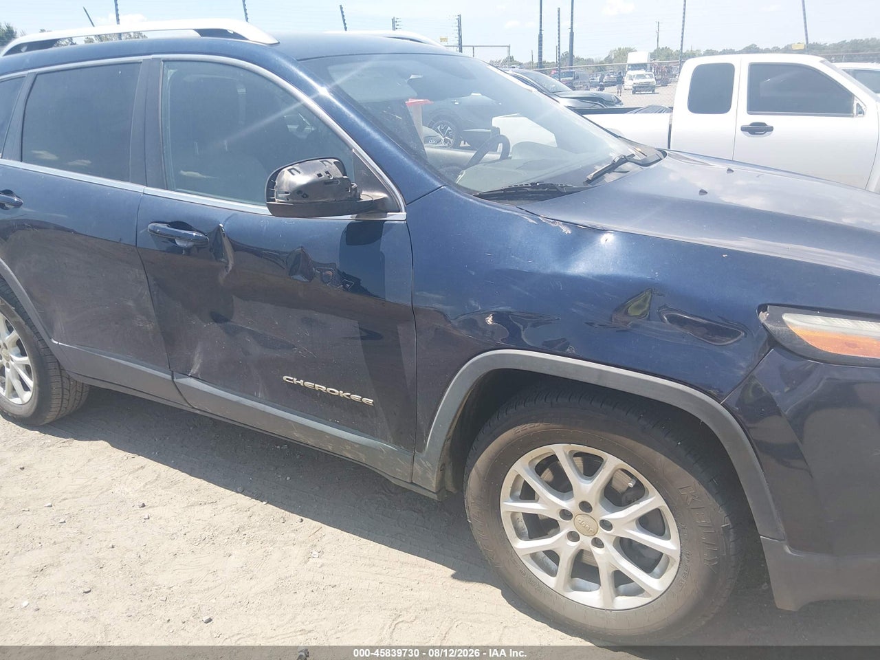 2015 JEEP CHEROKEE LATITUDE · 6/11