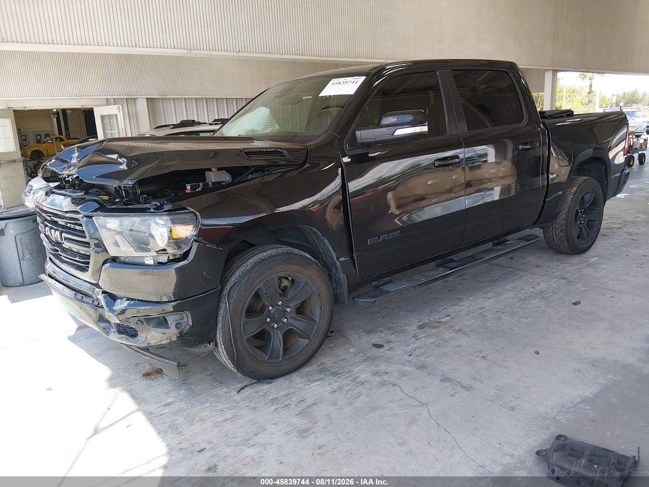 2020 RAM 1500 BIG HORN  4X2 5'7 BOX · 2/11