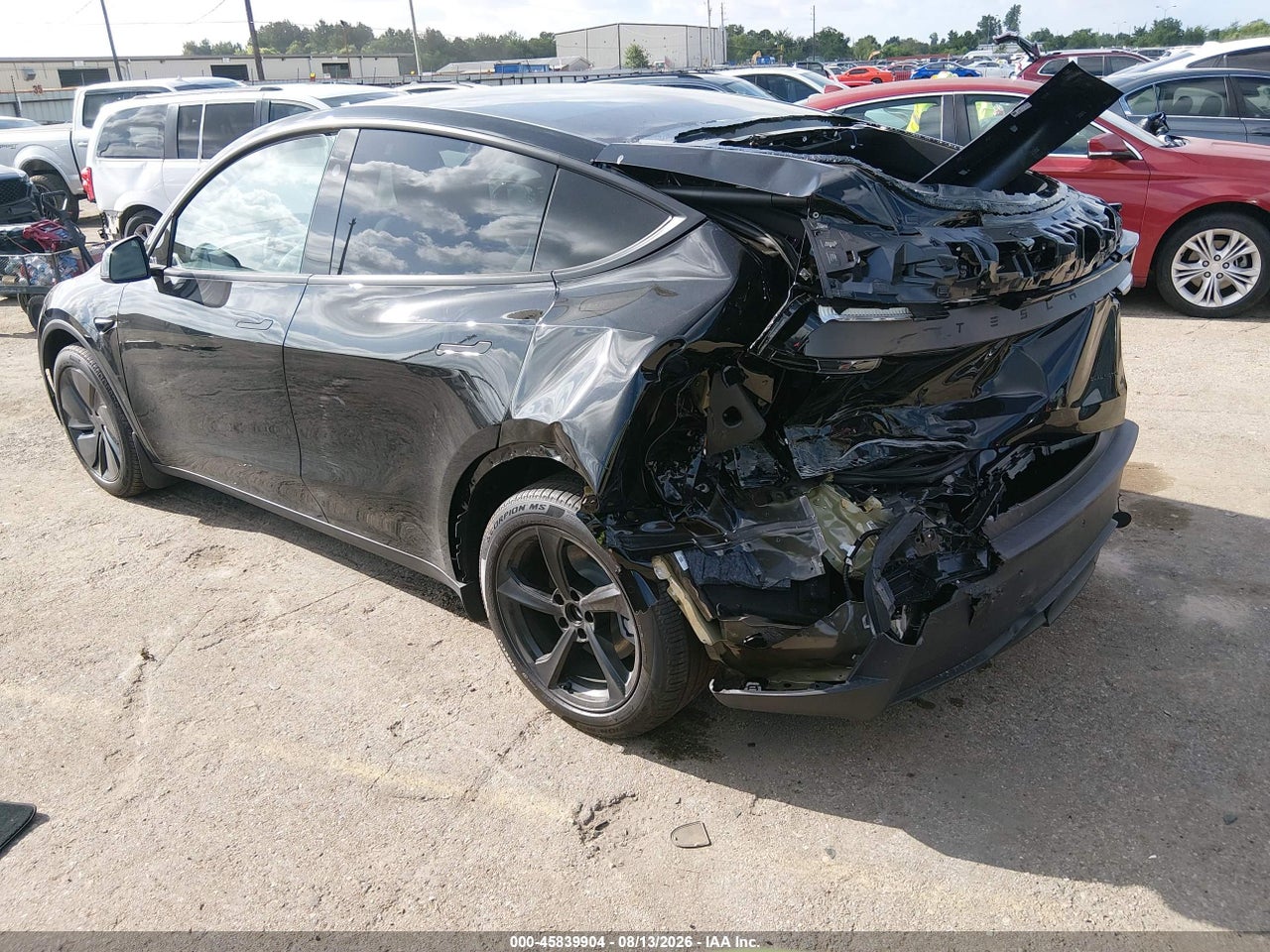 2026 TESLA MODEL Y · 3/9