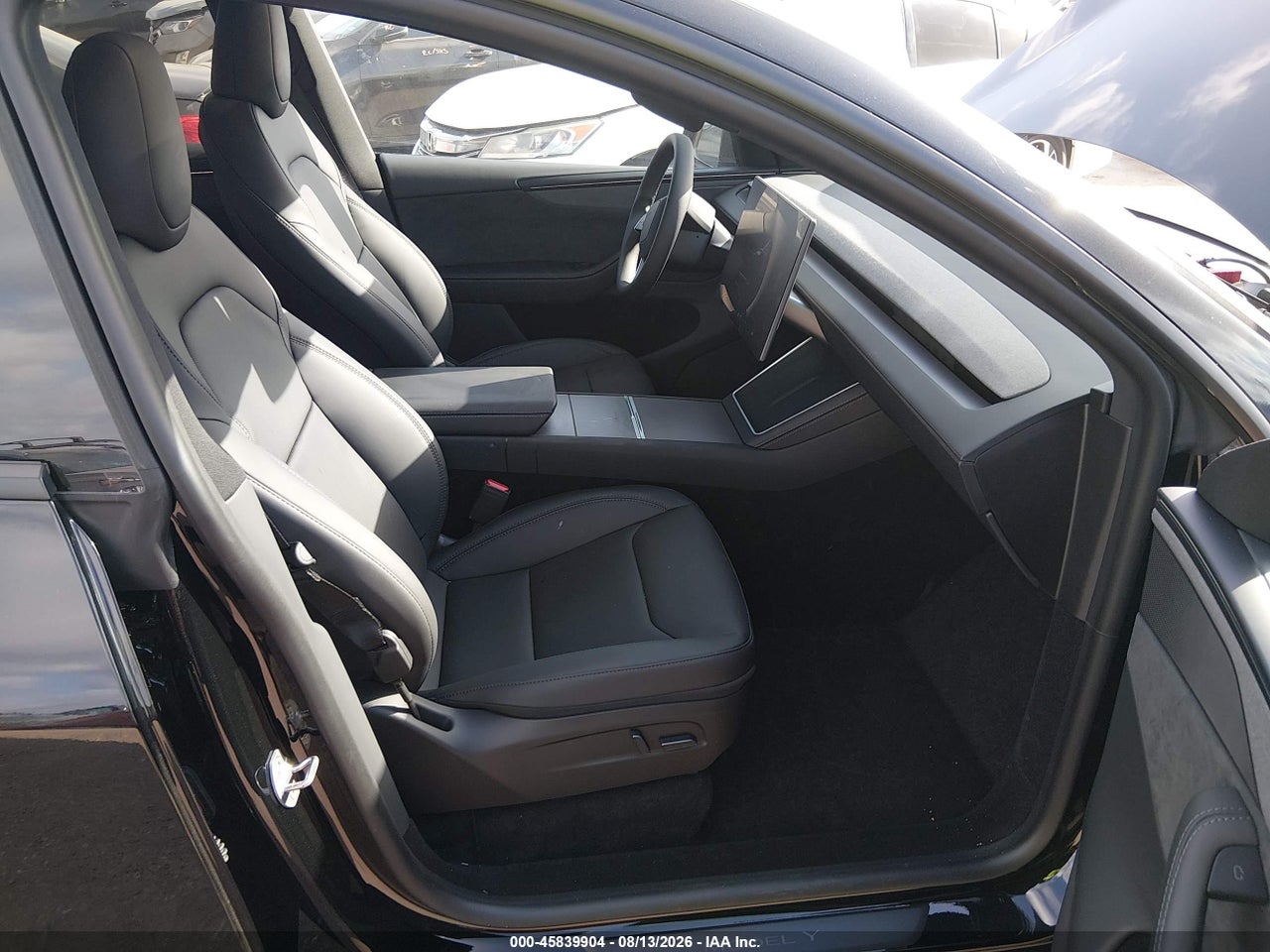 2026 TESLA MODEL Y · 5/9