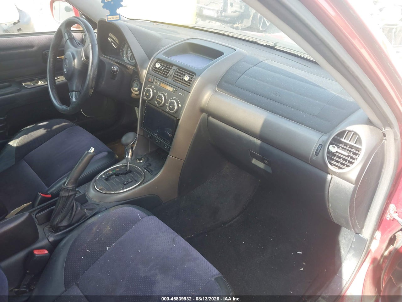 2001 LEXUS IS 300 · 5/10