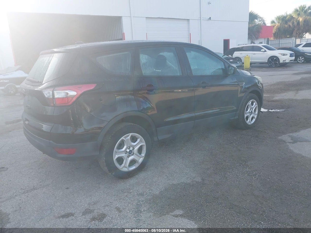 2018 FORD ESCAPE S · 4/11