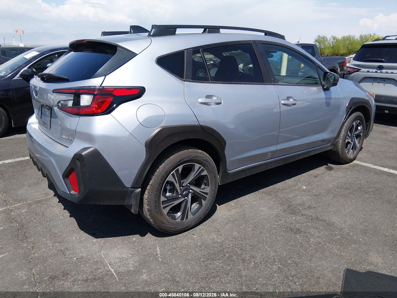 2024 SUBARU CROSSTREK PREMIUM · 4/11