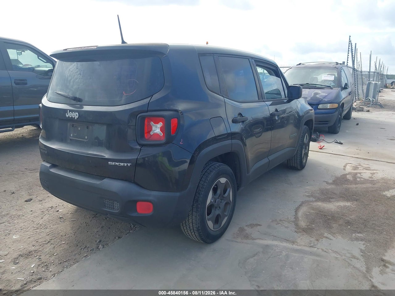 2015 JEEP RENEGADE SPORT · 4/11