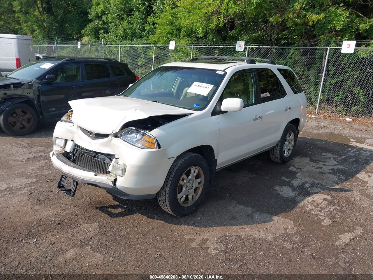 2HNYD18815H****** · 2005 ACURA MDX   · 2/11