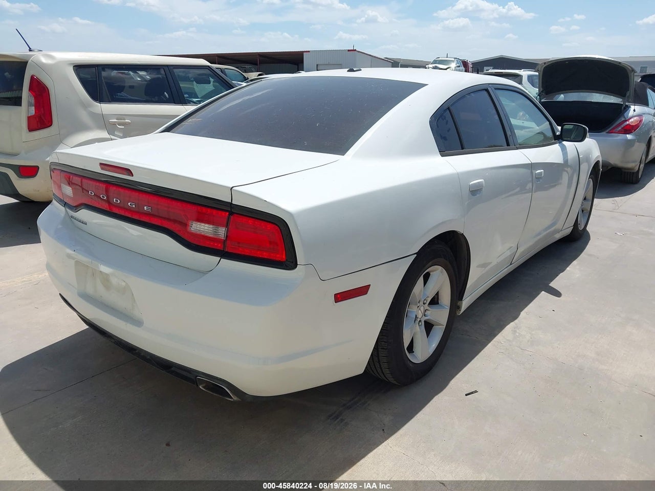 2012 DODGE CHARGER SE · 4/11