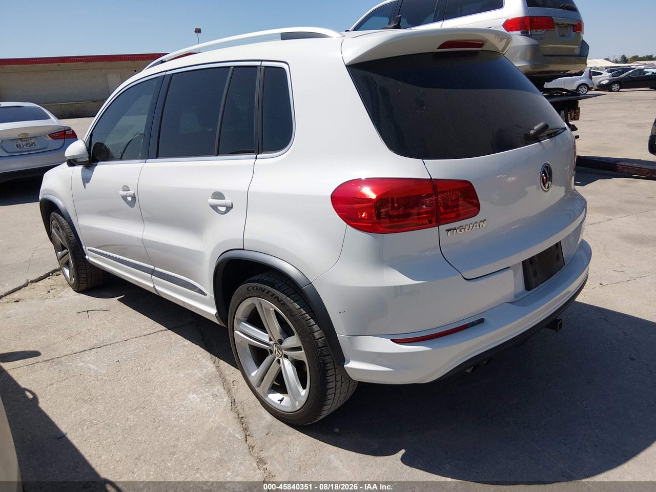 2016 VOLKSWAGEN TIGUAN R-LINE · 3/11