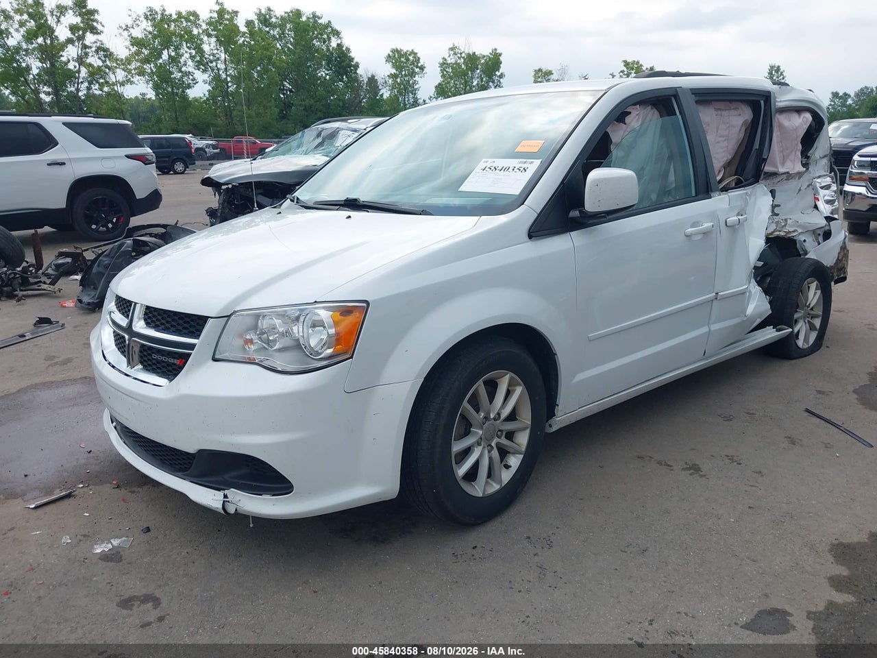 2016 DODGE GRAND CARAVAN SXT · 2/11