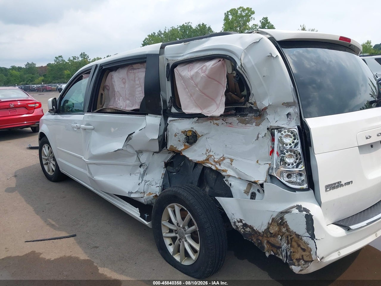 2016 DODGE GRAND CARAVAN SXT · 6/11