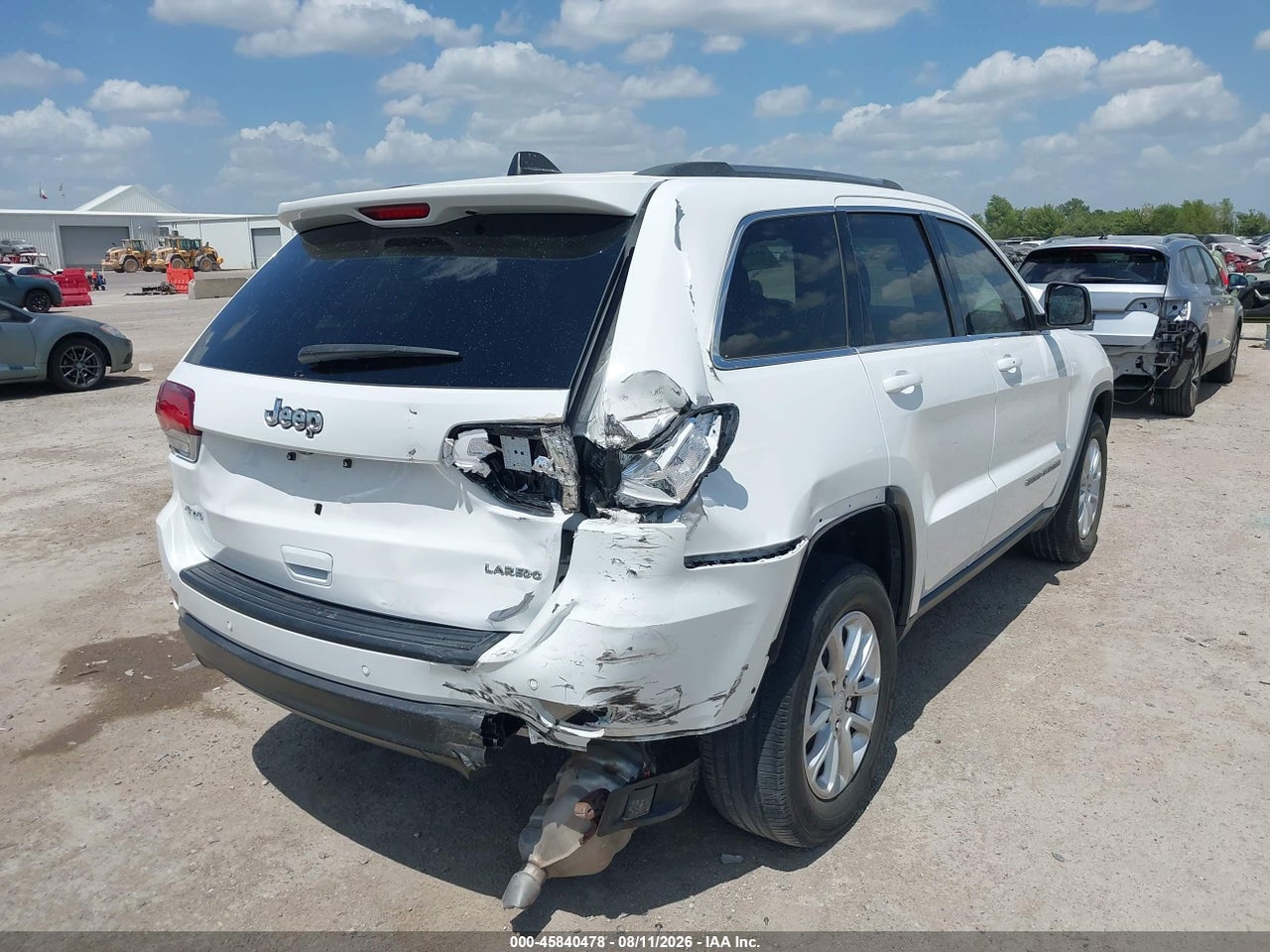 2021 JEEP GRAND CHEROKEE LAREDO E 4X4 · 4/11