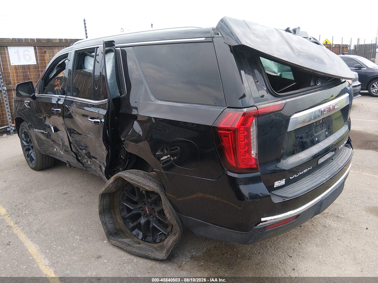 2022 GMC YUKON DENALI · 3/11