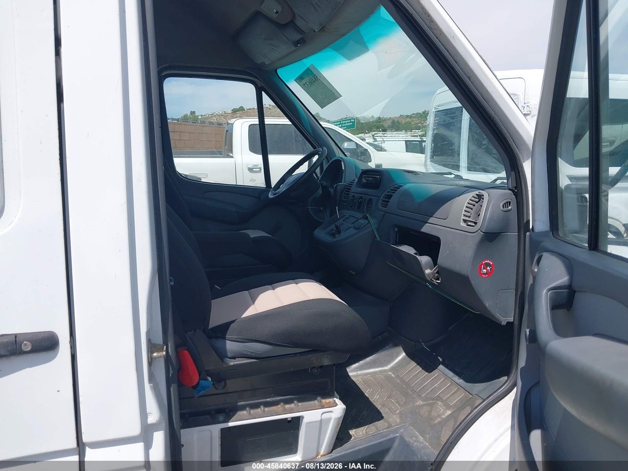 2004 DODGE SPRINTER VAN 2500 · 5/11