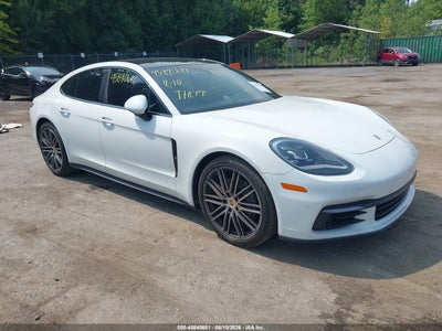 2018 PORSCHE PANAMERA 4S