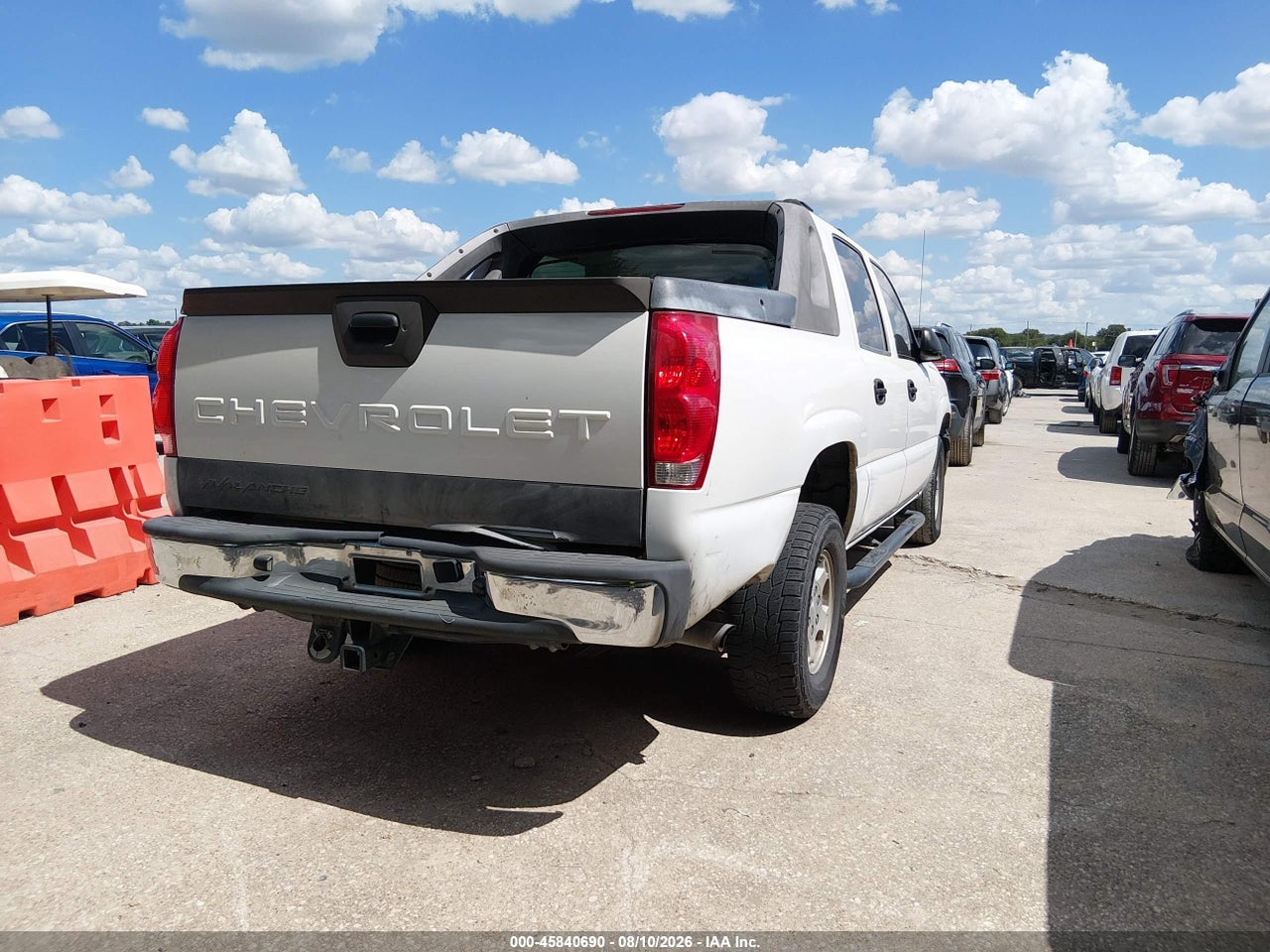 2004 CHEVROLET AVALANCHE 1500   · 4/11