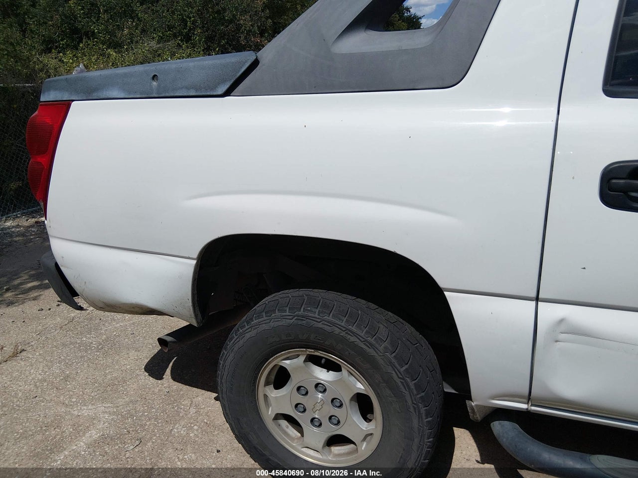 2004 CHEVROLET AVALANCHE 1500   · 6/11