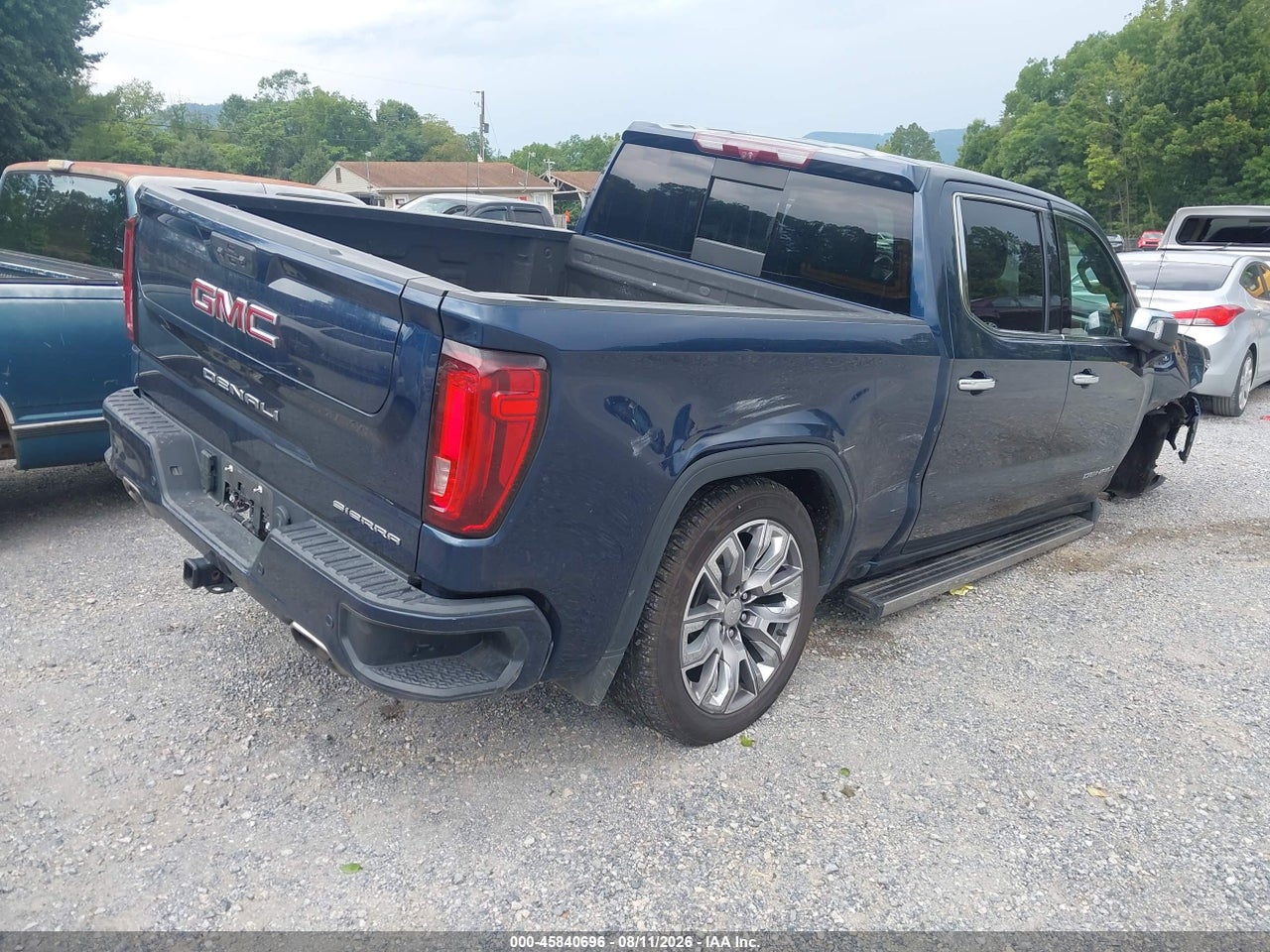 2023 GMC SIERRA 1500 DENALI · 4/11