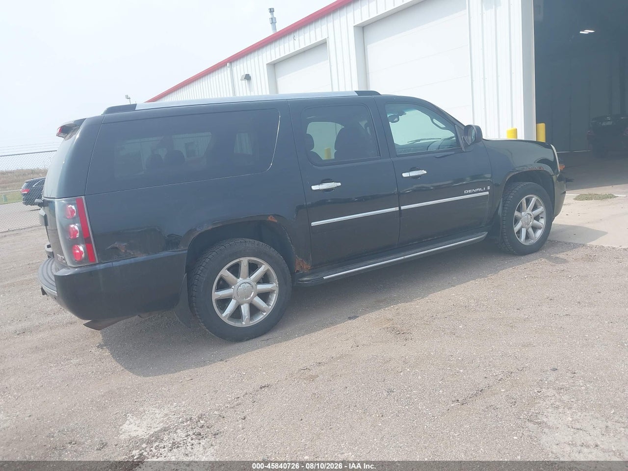 2009 GMC YUKON XL 1500 DENALI · 4/11
