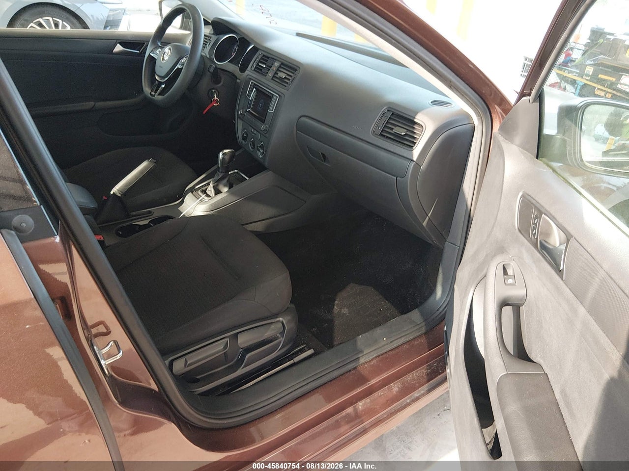 2016 VOLKSWAGEN JETTA 1.4T S · 5/11