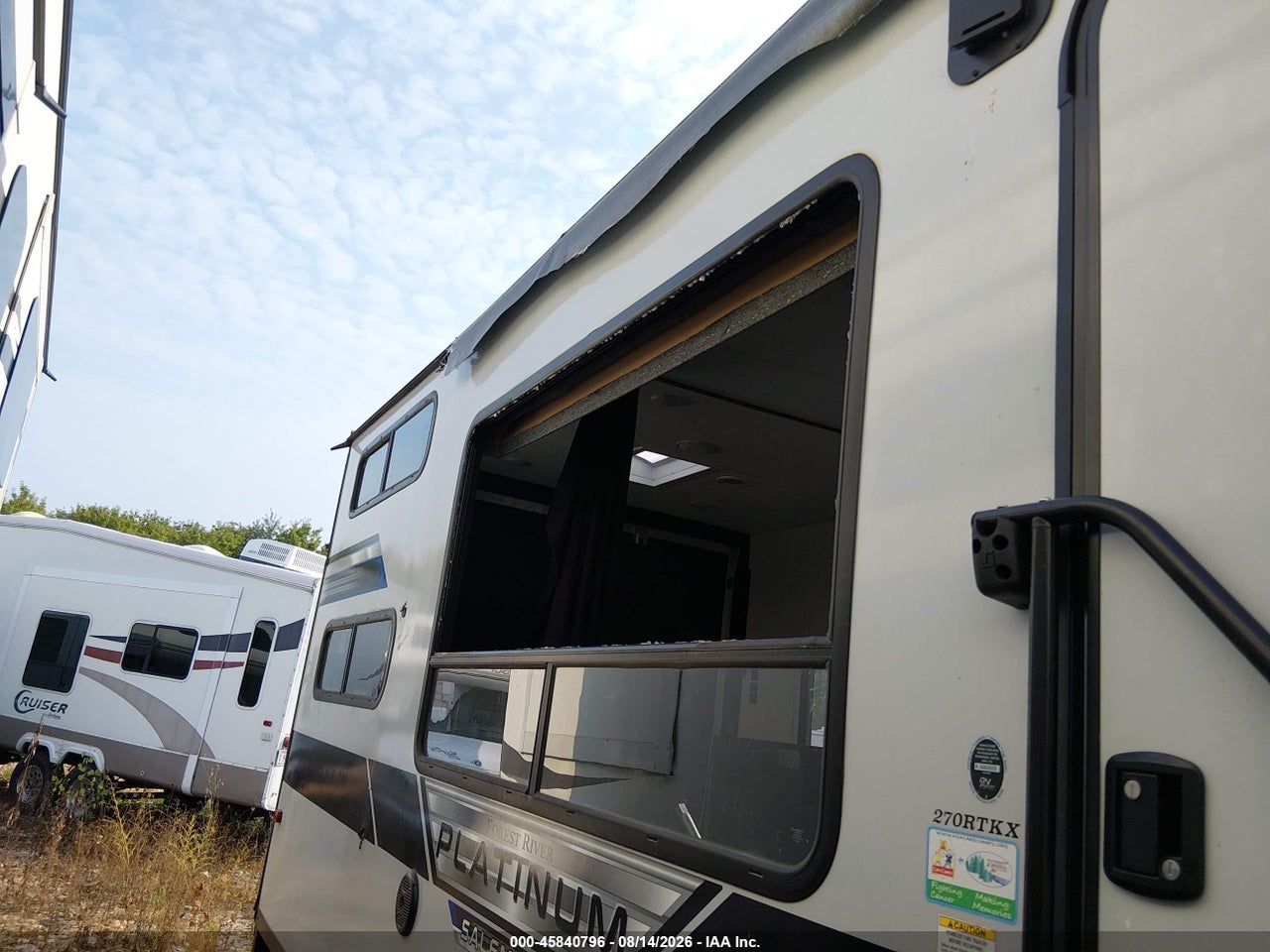 2021 FOREST RIVER PLATINUM · 6/11
