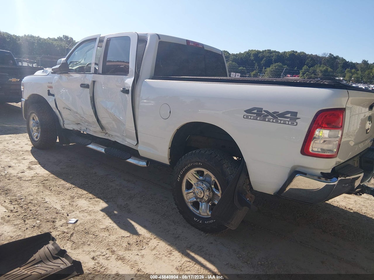 2019 RAM 2500 TRADESMAN  4X4 6'4 BOX · 3/11