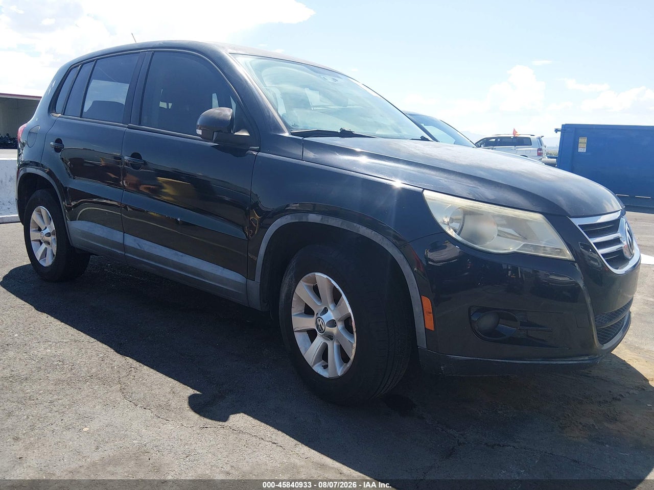 WVGAV7AXXAW****** · 2010 VOLKSWAGEN TIGUAN S