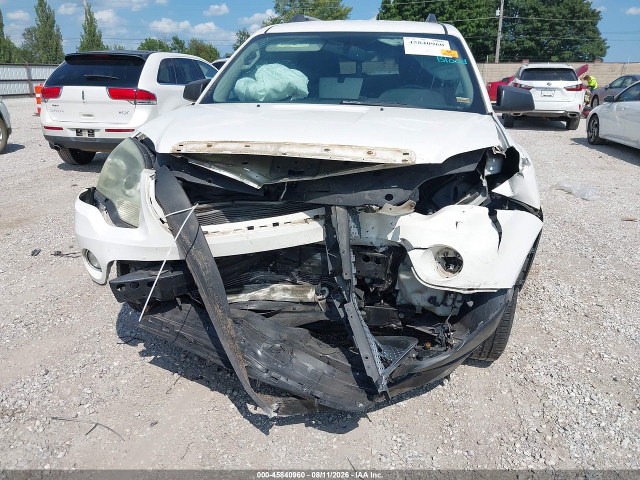2011 GMC ACADIA SLE · 6/11