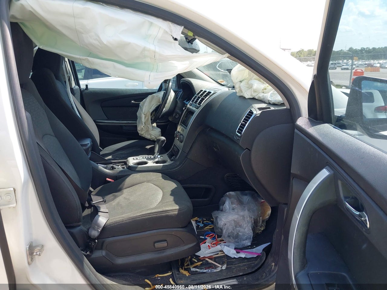 2011 GMC ACADIA SLE · 5/11