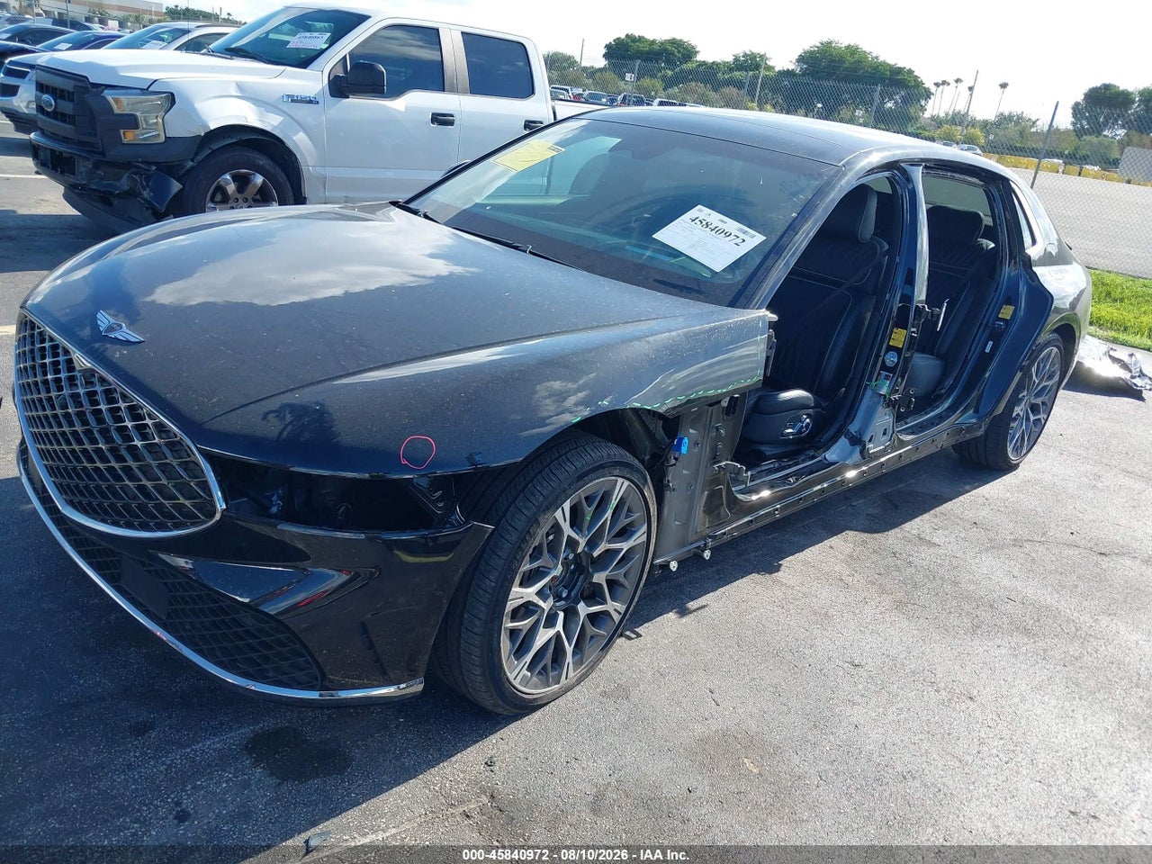 2025 GENESIS G90 3.5T E-SC AWD · 2/11