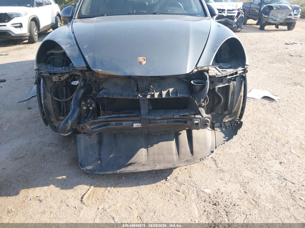 WP1AB2A20EL****** · 2014 PORSCHE CAYENNE S · 6/11