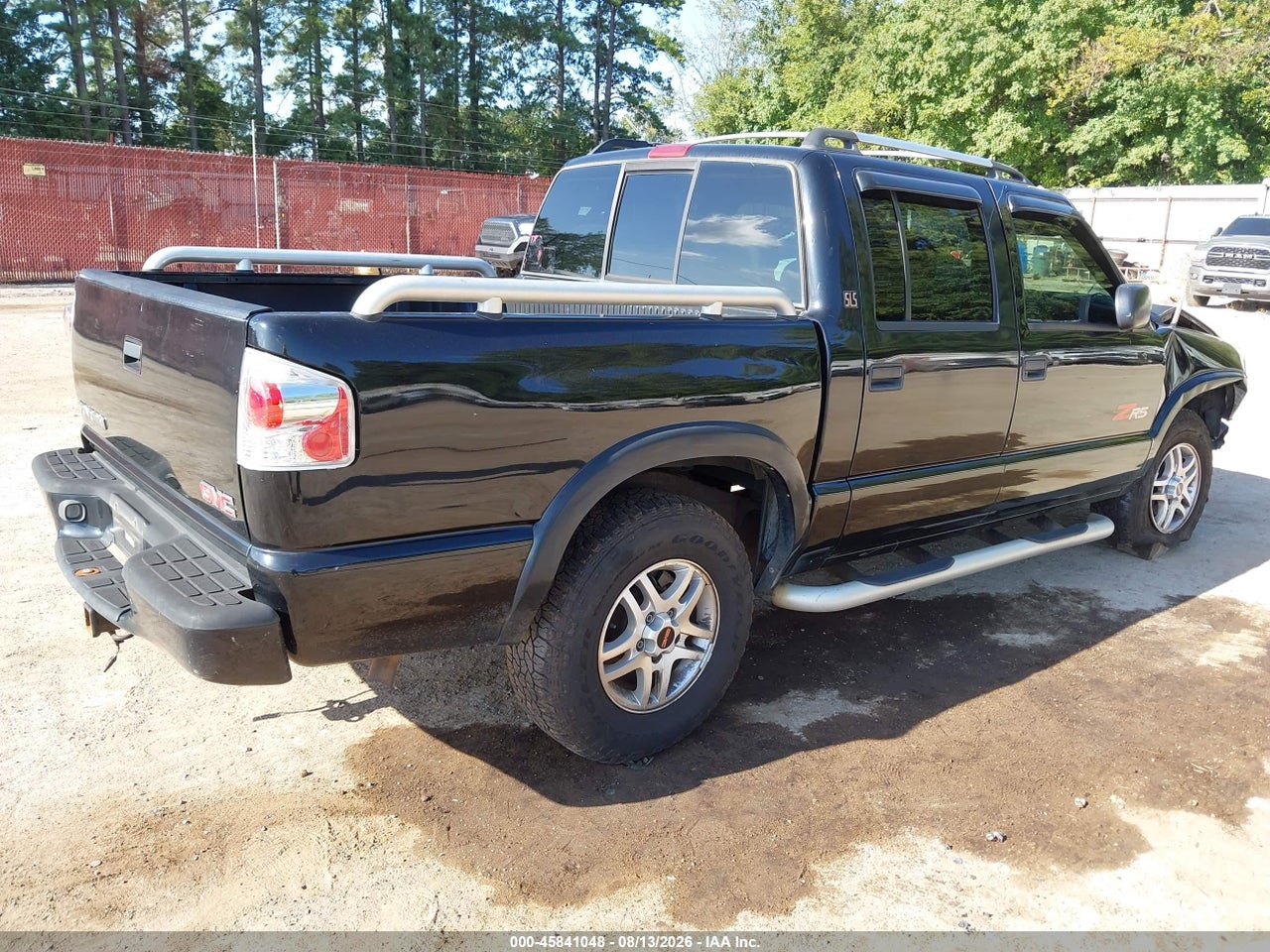 2004 GMC SONOMA SLS · 4/11