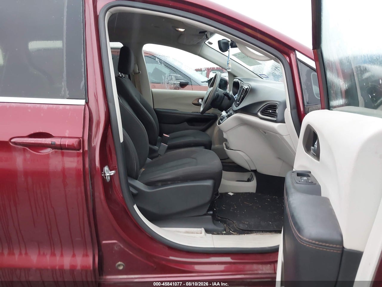 2017 CHRYSLER PACIFICA TOURING · 5/11