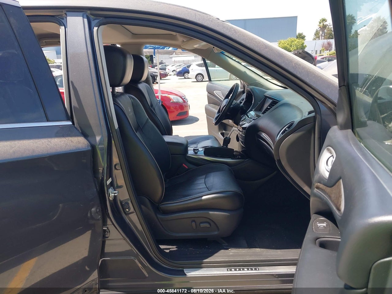 2013 INFINITI JX35   · 5/11