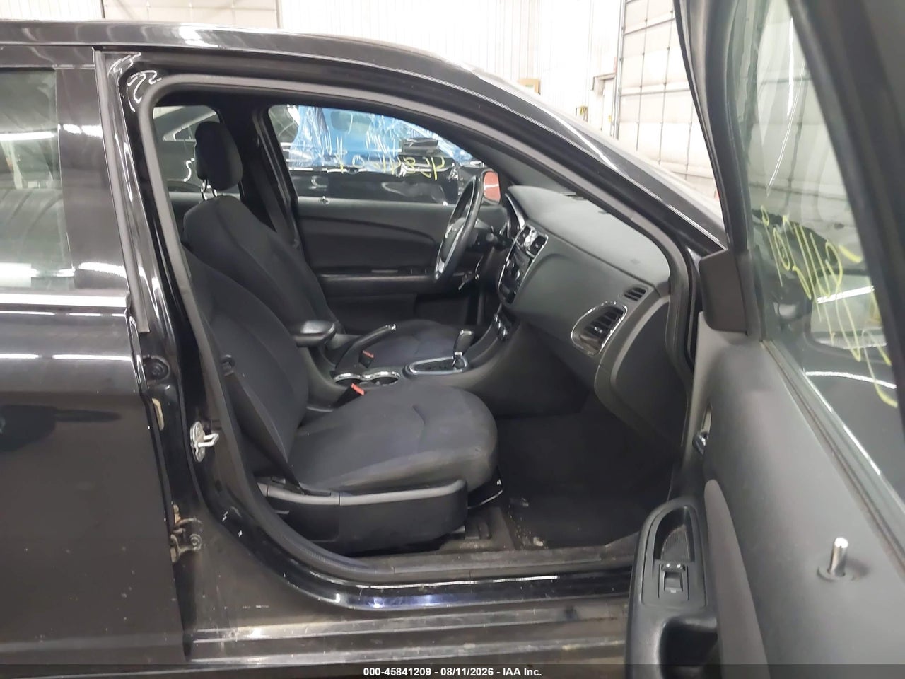 2013 CHRYSLER 200 TOURING · 5/11