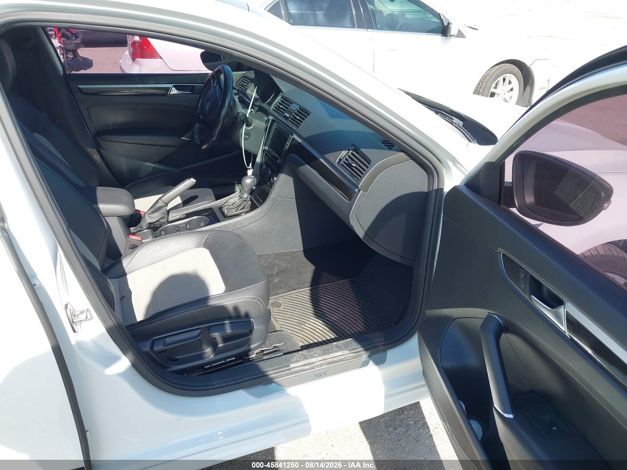 2018 VOLKSWAGEN PASSAT 3.6L V6 GT · 5/11