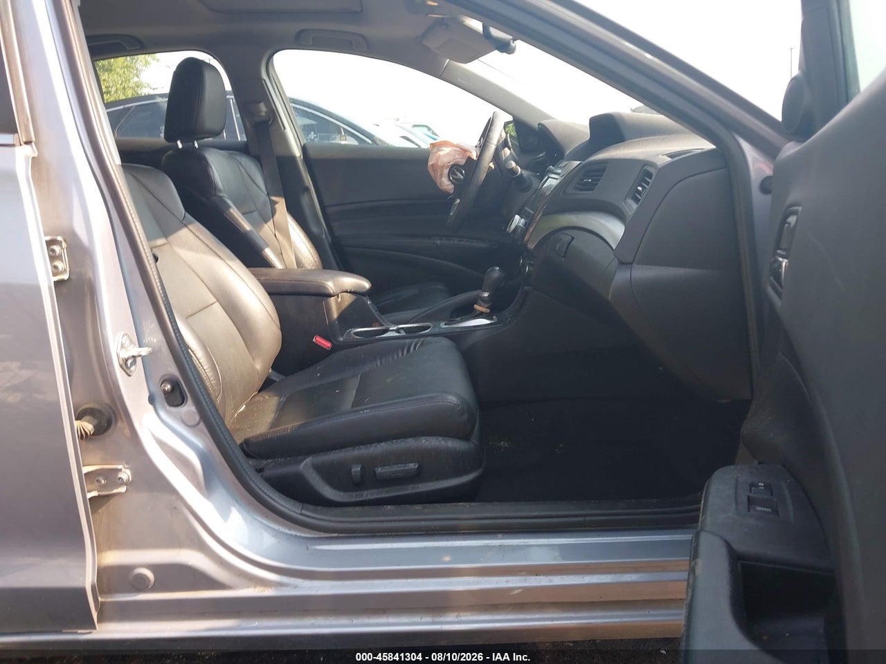 2016 ACURA ILX PREMIUM PACKAGE/TECHNOLOGY PLUS PACKAGE · 5/10