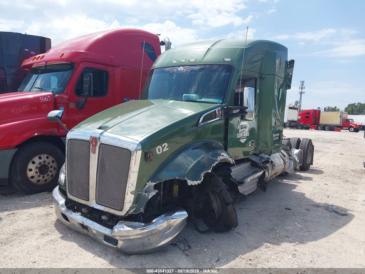 1XKYDP8X7JJ****** · 2018 KENWORTH T680 · 2/11