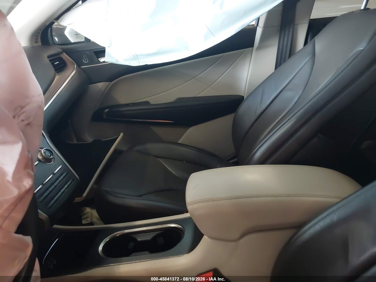 2018 LINCOLN MKC SELECT · 5/11