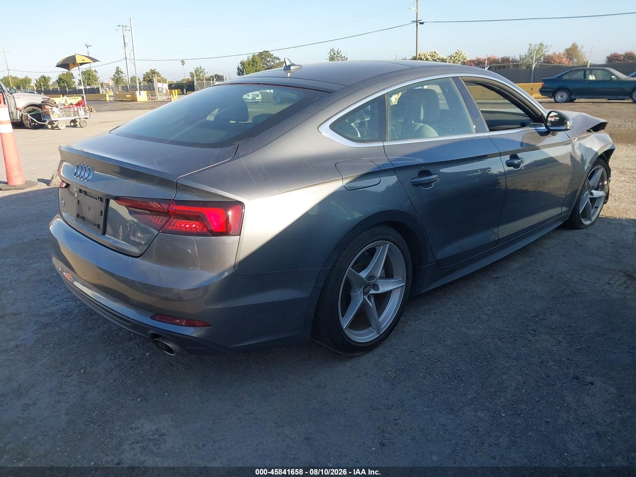 2019 AUDI A5 45 PREMIUM · 4/10