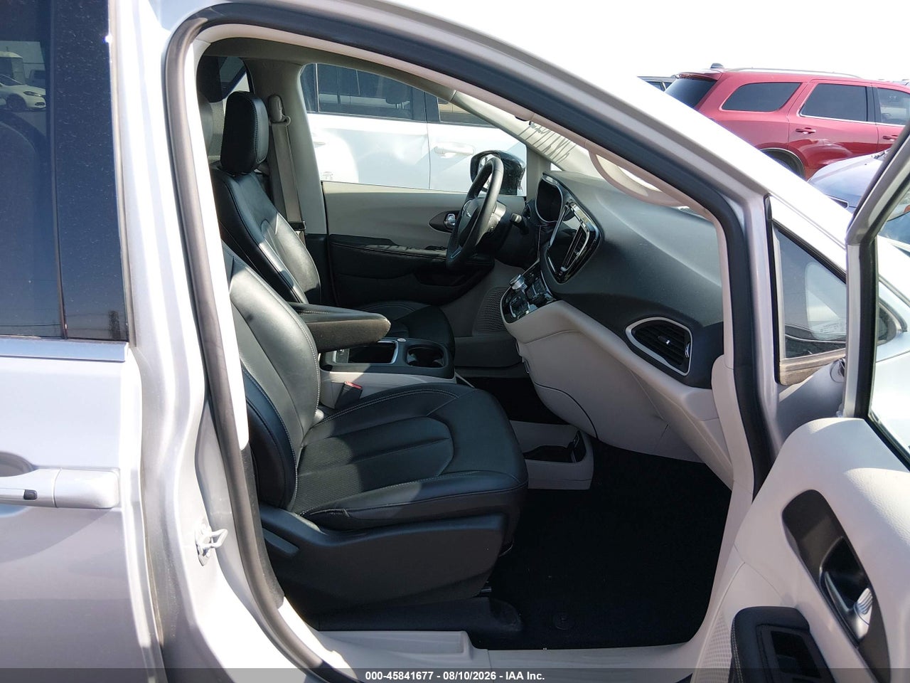 2024 CHRYSLER PACIFICA TOURING L · 5/11