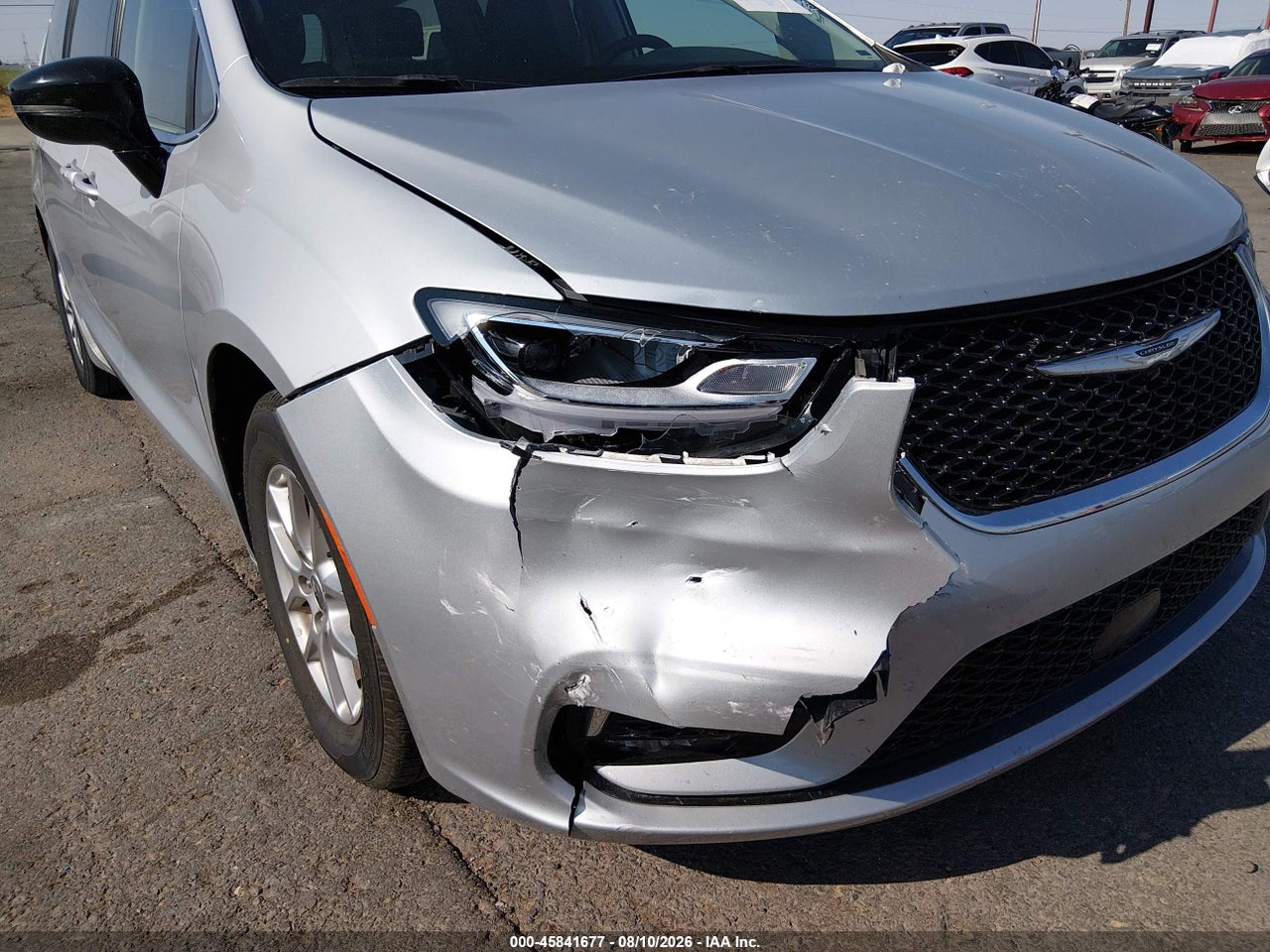 2024 CHRYSLER PACIFICA TOURING L · 6/11