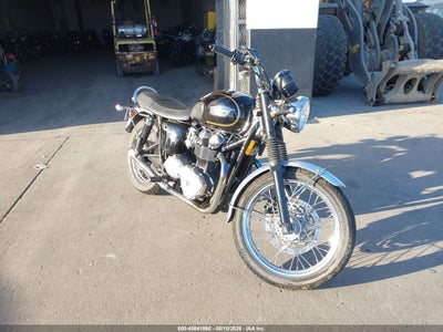 2014 TRIUMPH MOTORCYCLE BONNEVILLE T100